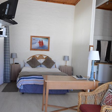 Aqua Marine Guest House Port Elizabeth Ngoại thất bức ảnh