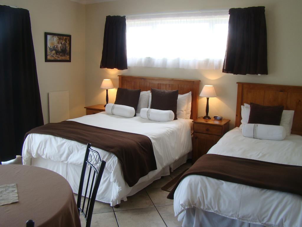Aqua Marine Guest House Port Elizabeth Phòng bức ảnh