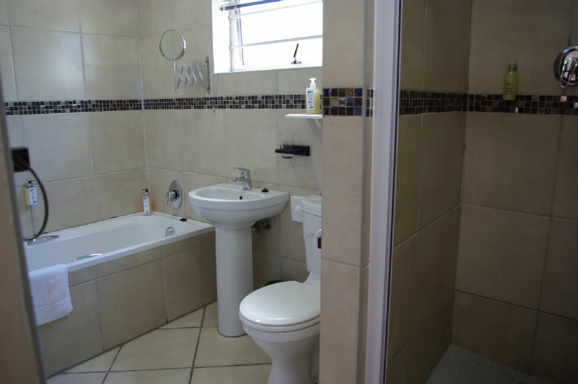 Aqua Marine Guest House Port Elizabeth Ngoại thất bức ảnh